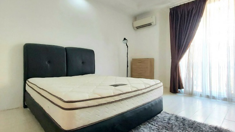 TOWNHOUSE DI KEMANG UTARA, JAKARTA UTARA, DALAM CLUSTER, SIAP HUNI, FURNISHED, 3 BR