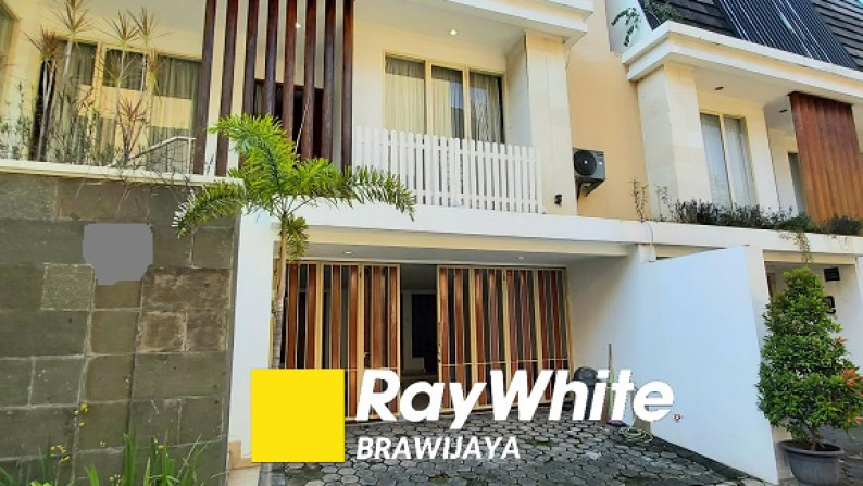 TOWNHOUSE DI KEMANG UTARA, JAKARTA SELATAN, DALAM CLUSTER, FURNISHED