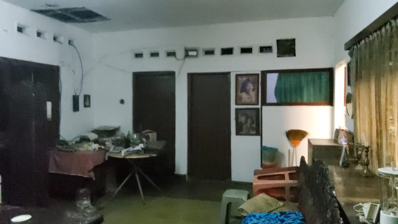 Dijual rumah lama jl Bendungan Walahar